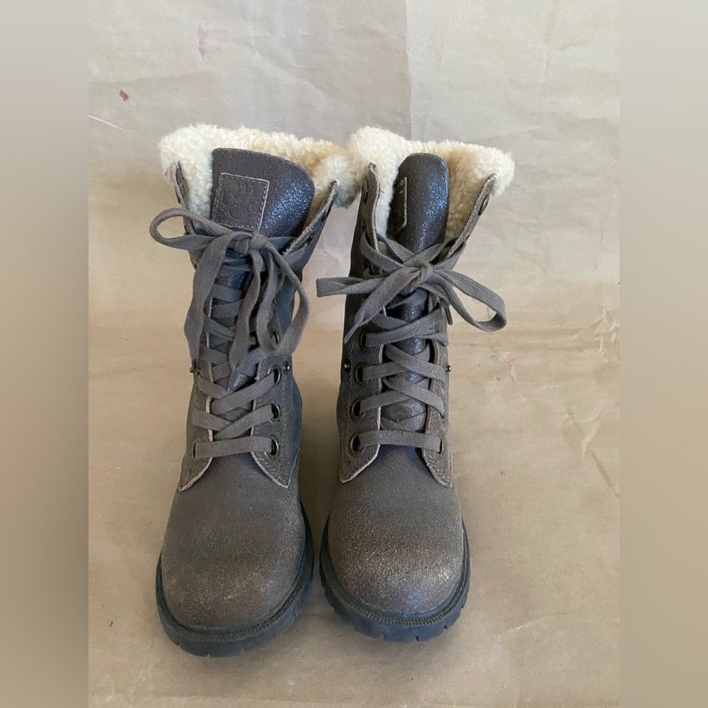 Bearpaw Kayla Suede Fur Lined Lace Up Winter Boots 7